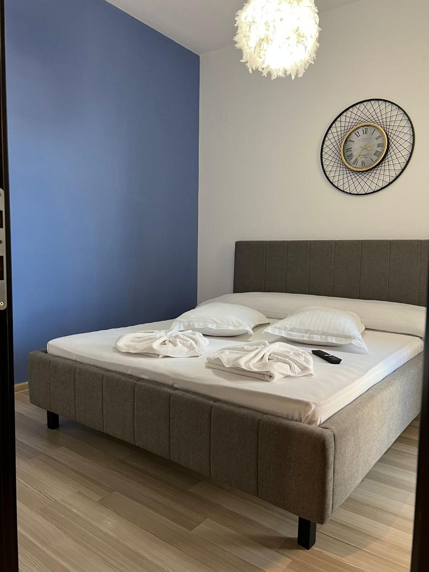 Luxury Glam Apartments Iasi At Lazar Palas ภายนอก รูปภาพ